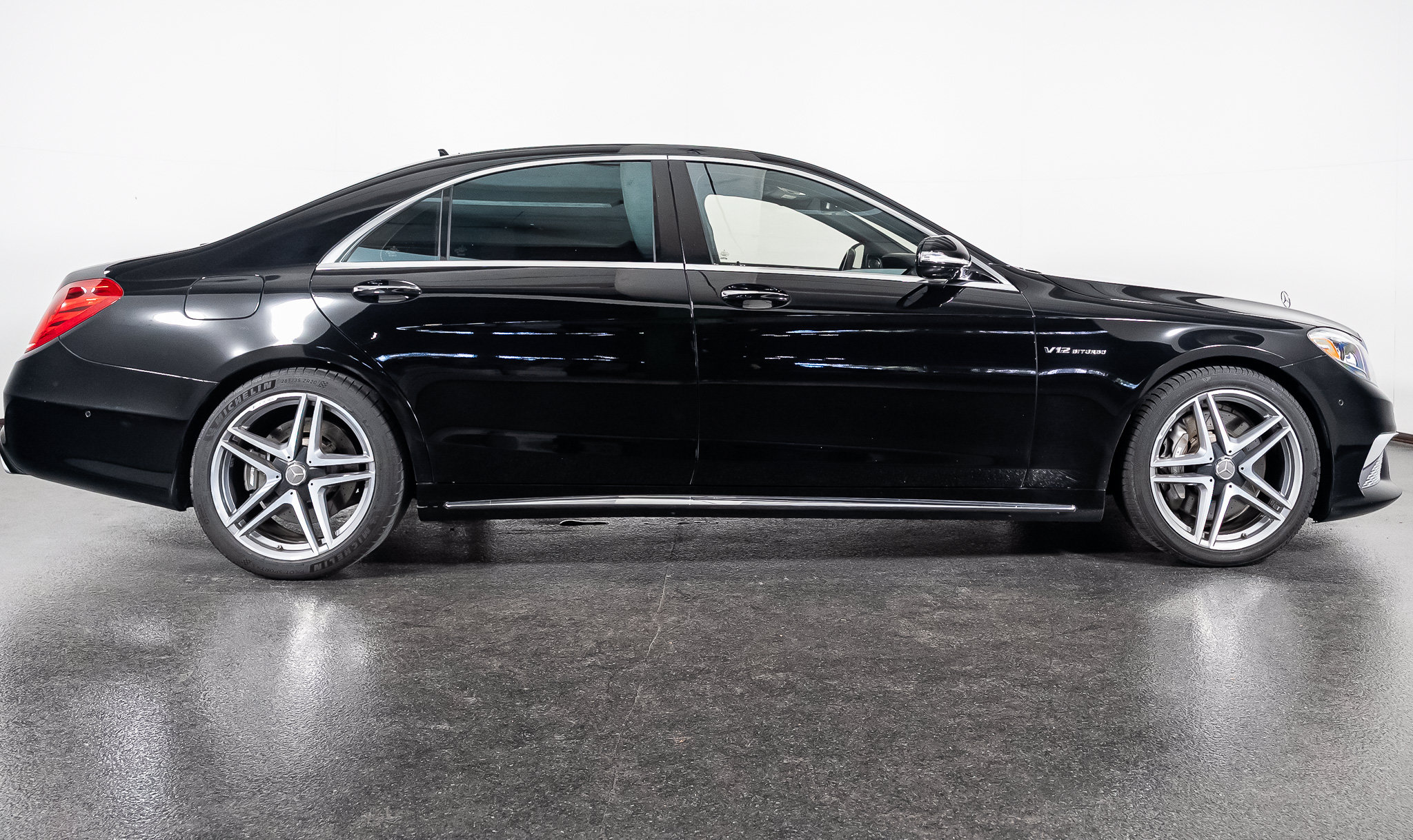 Used 2015 Mercedes-Benz S 65 AMG Sedan image 29