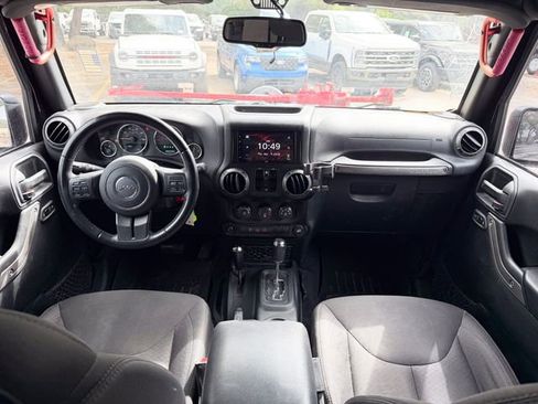 Used 2018 Jeep Wrangler Unlimited Sport S image 19