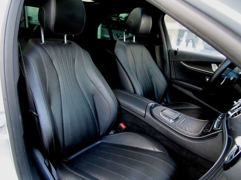 Used 2021 Mercedes-Benz E 350 4MATIC Sedan w/ Premium Package image 15