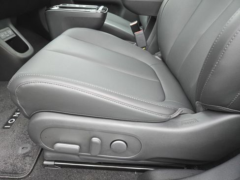 New 2026 Hyundai Ioniq 5 Limited image 15