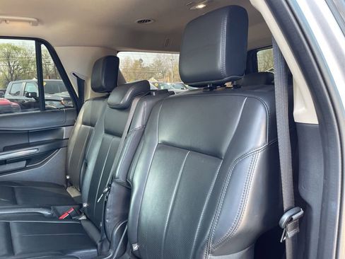 Used 2022 Ford Expedition Max XLT image 42