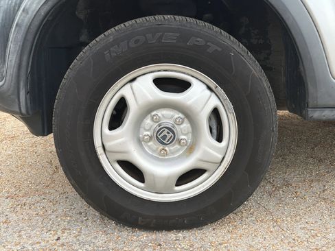 Used 2004 Honda CR-V LX image 10