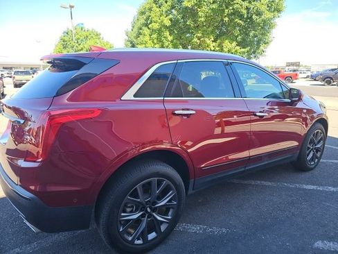 Used 2019 Cadillac XT5 Premium Luxury w/ LPO, Black Ice Package AWD/4WD image 5