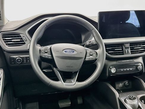 Used 2025 Ford Escape Platinum AWD/4WD image 18