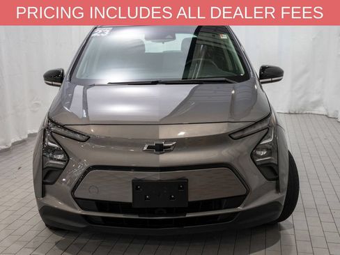 Used 2023 Chevrolet Bolt LT w/ Driver Confidence Package FWD image 2