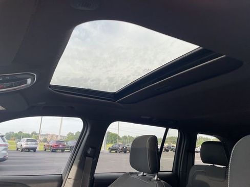 New 2025 Jeep Grand Cherokee Laredo X image 15