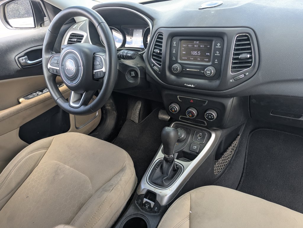 Used 2018 Jeep Compass Sport AWD/4WD image 29