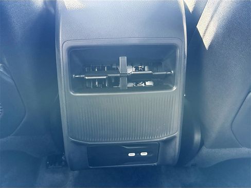 Used 2025 Jeep Wagoneer S Limited image 28