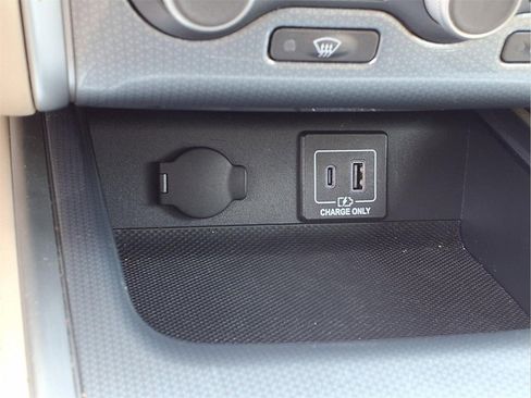 Used 2020 Nissan Pathfinder SL image 24