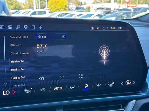 Used 2024 Chevrolet Equinox EV LT AWD/4WD image 25