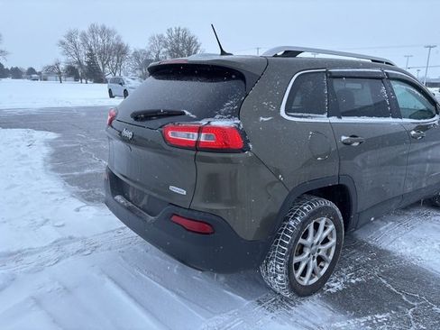 Used 2015 Jeep Cherokee Latitude image 9
