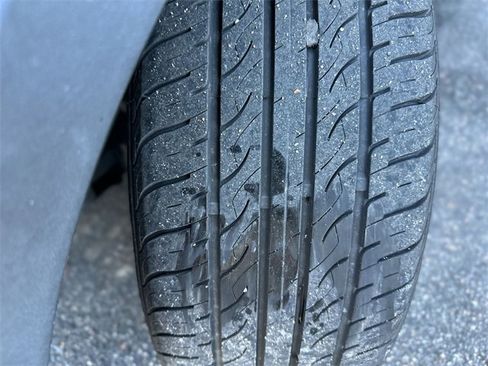 Certified 2017 Ford Escape Titanium image 11