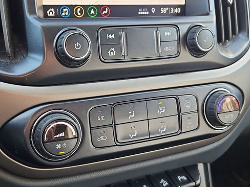 Used 2020 Chevrolet Colorado Z71 image 25