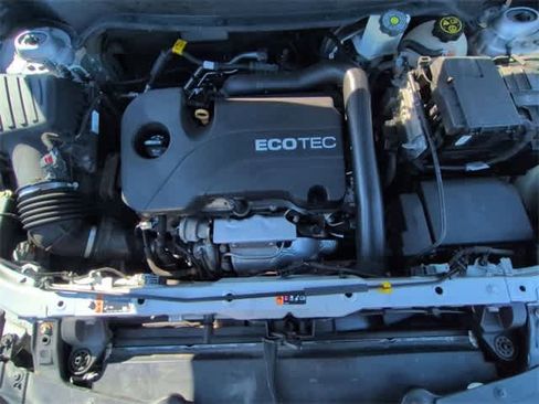 Used 2020 Chevrolet Equinox LT image 15