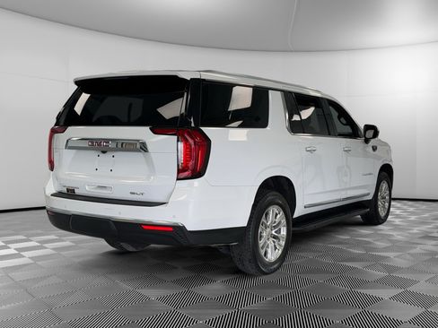 Used 2023 GMC Yukon XL SLT image 8