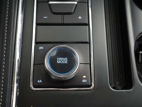 Used 2024 Ford Expedition XLT image 51