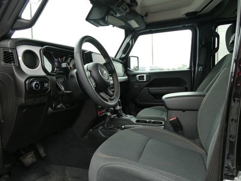 Used 2024 Jeep Wrangler Unlimited Sport AWD/4WD image 22