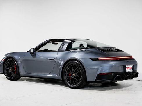 Used 2025 Porsche 911 Targa 4 GTS AWD/4WD image 9