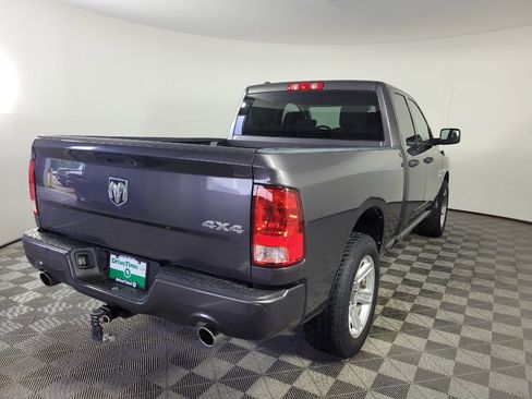 Used 2017 RAM 1500 Express w/ Express Value Package AWD/4WD image 9