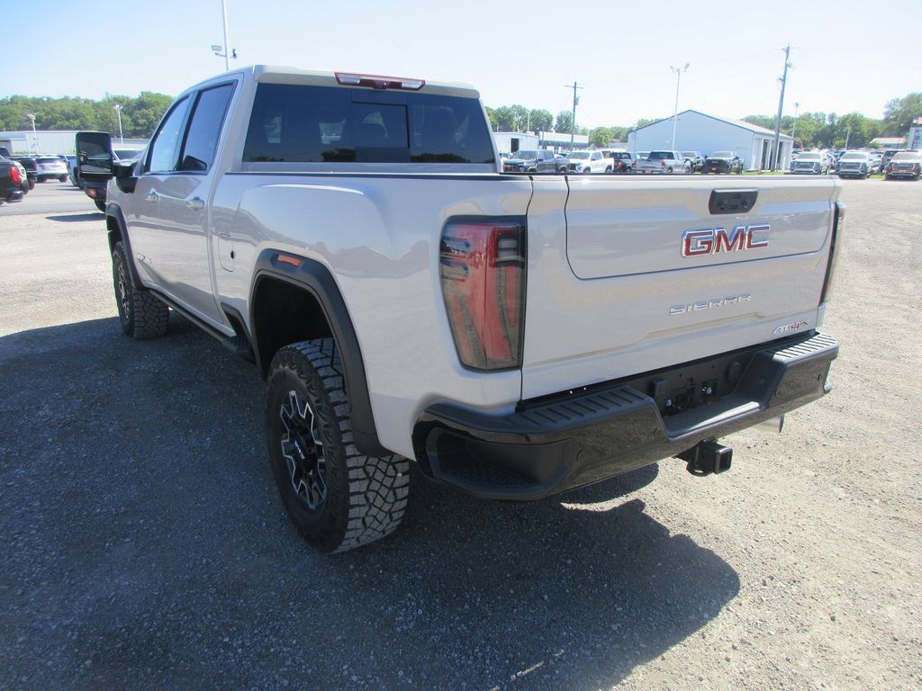 New 2026 GMC Sierra 2500 AT4X AWD/4WD image 9