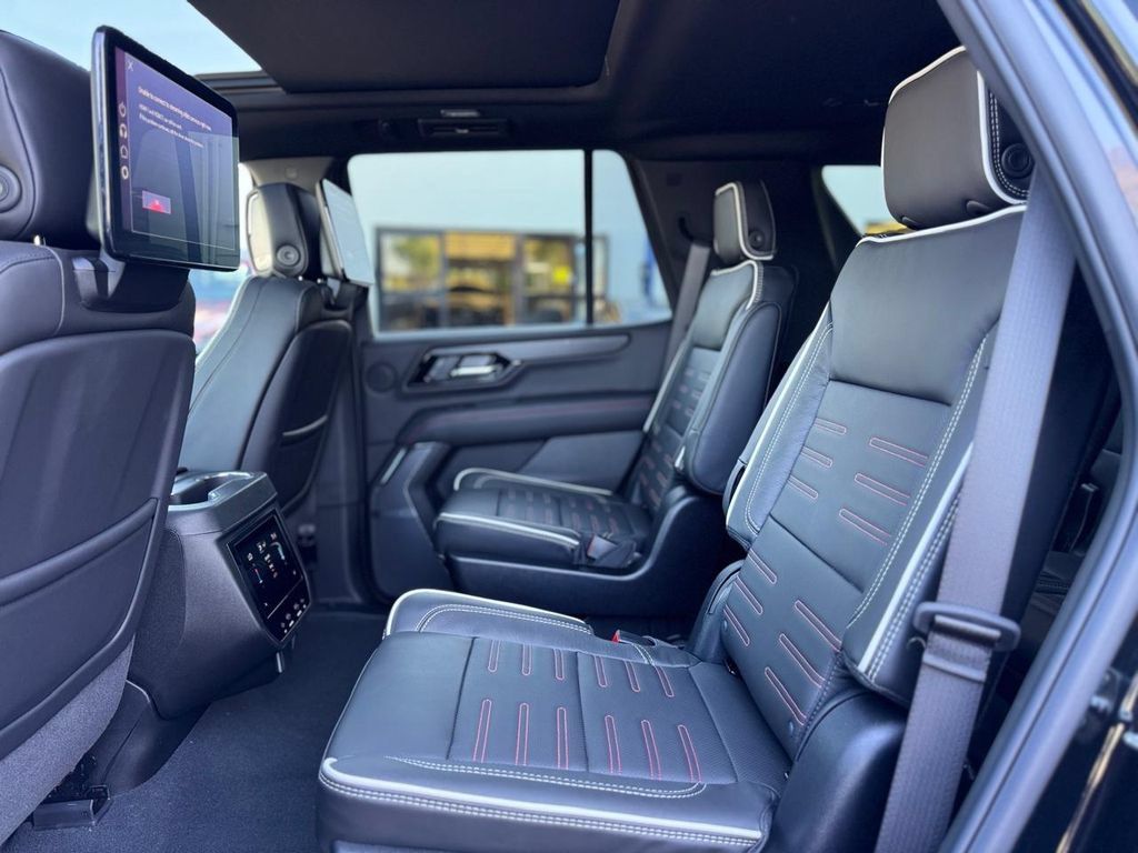 Used 2026 GMC Yukon AT4 Ultimate AWD/4WD image 25