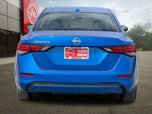 Used 2025 Nissan Sentra SV FWD image 8