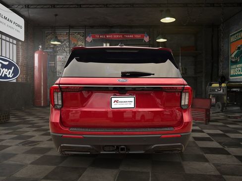 New 2026 Ford Explorer ST-Line w/ ST-Line Street Pack image 5