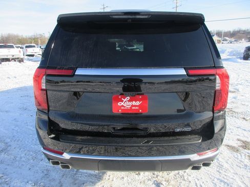 New 2026 GMC Yukon XL Denali w/ Denali Reserve Package image 5