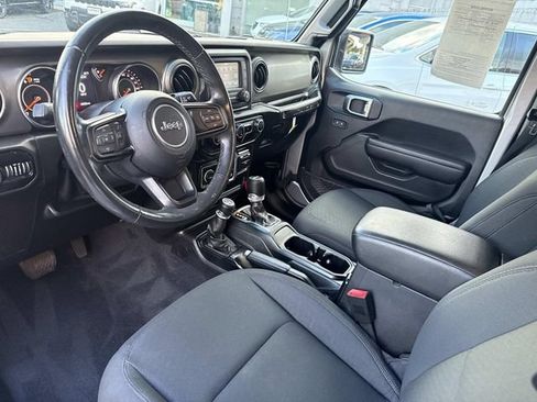 Used 2019 Jeep Wrangler Sport AWD/4WD image 16