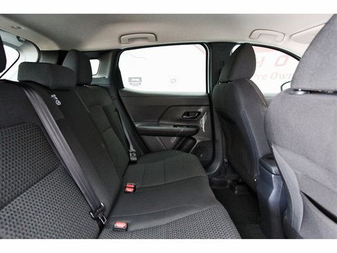 Certified 2025 Nissan Kicks S image 9