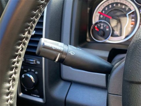 Used 2020 RAM 1500 Classic SLT w/ Luxury Group image 21
