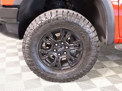 Used 2022 Chevrolet Silverado 1500 ZR2 w/ Technology Package image 18