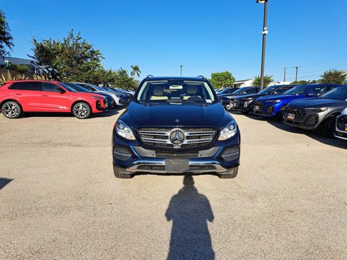 Used 2018 Mercedes-Benz GLE 350 image 2