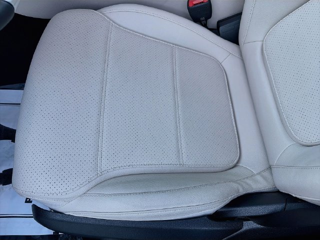 Certified 2026 Mercedes-Benz GLC 300 4MATIC image 19