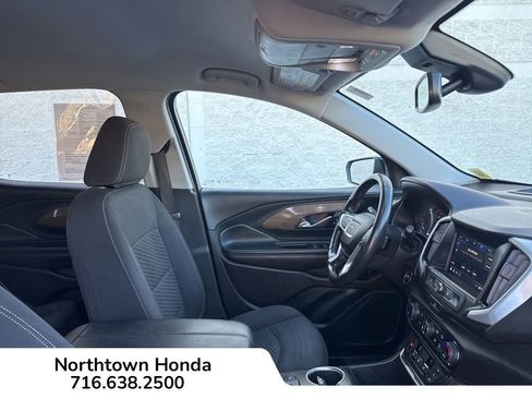 Used 2021 GMC Terrain SLE w/ Driver Convenience Package AWD/4WD image 17