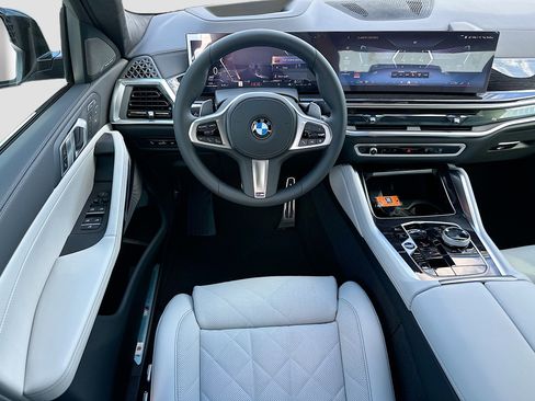 New 2026 BMW X6 xDrive40i image 17
