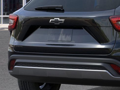 New 2026 Chevrolet Trax LT image 16
