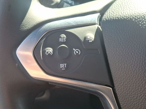 Certified 2023 Chevrolet Traverse LT FWD image 17