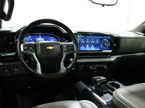 Used 2024 Chevrolet Silverado 1500 LTZ w/ LTZ Premium Package AWD/4WD image 2