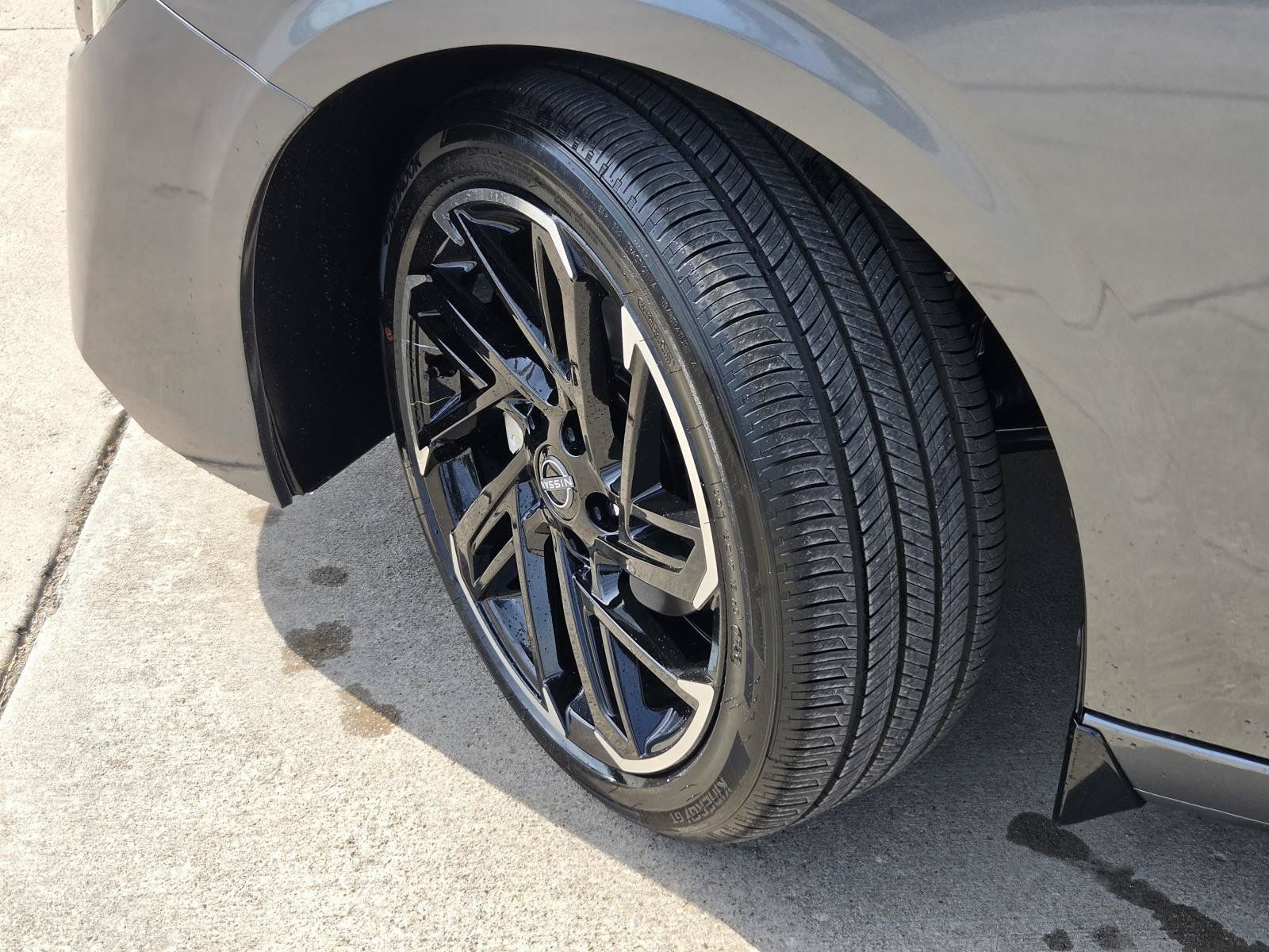 New 2027 Nissan Sentra SR FWD image 9