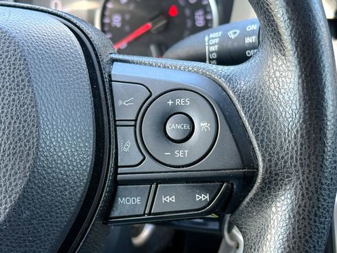 Used 2019 Toyota RAV4 LE w/ All Weather Liner Package AWD/4WD image 24