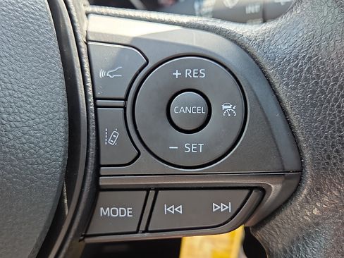 Used 2025 Toyota RAV4 LE FWD image 22