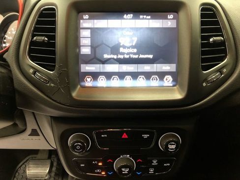Used 2019 Jeep Compass Trailhawk w/ Leather Interior Group AWD/4WD image 20