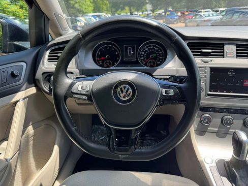 Used 2016 Volkswagen Golf SE FWD image 13