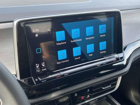New 2026 Volkswagen Atlas Cross Sport SE AWD/4WD image 17