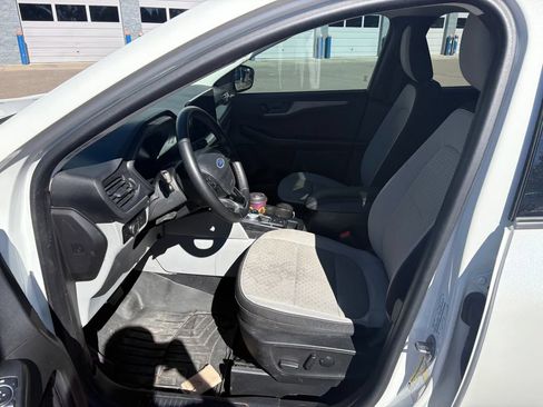 Used 2023 Ford Escape Active w/ Tech Pack #1 FWD image 18
