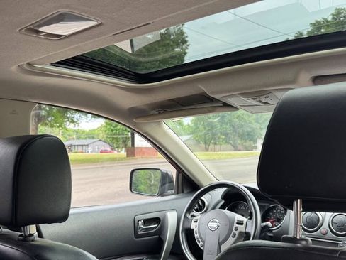 Used 2013 Nissan Rogue SL FWD image 9
