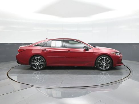 Certified 2020 Toyota Avalon Touring w/ Advanced Safety Package FWD image 8