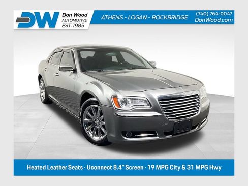 Used 2012 Chrysler 300 Limited RWD image 1