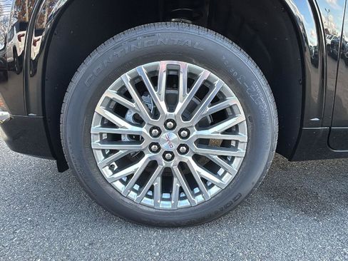 New 2026 GMC Acadia Denali image 10